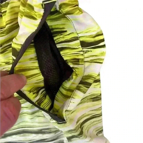 Nike Men’s XL Board Shorts Swimsuit Black and Yellow Neon Drawstring 11” inseam - Picture 5 of 8